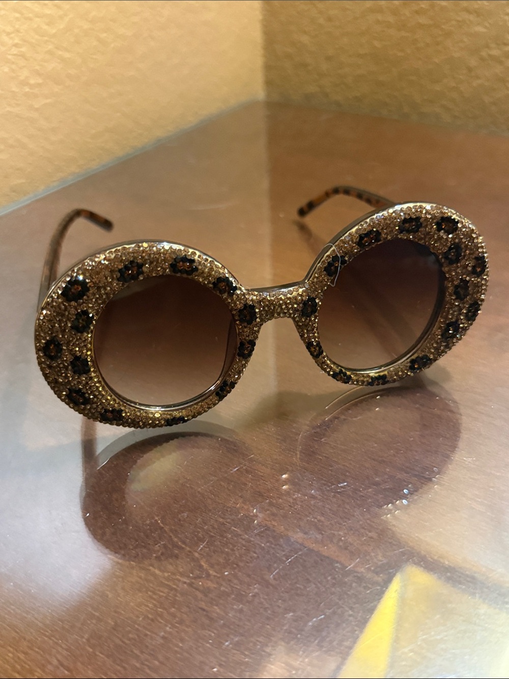 Round Crystal Leopard Accent Sunglasses - Gold